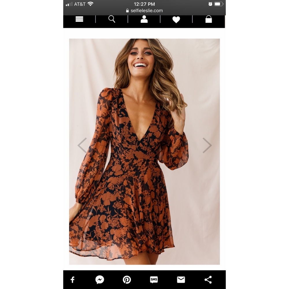 V neck/balloon sleeve dress
